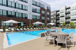 featured image of 324 E 2nd Ave