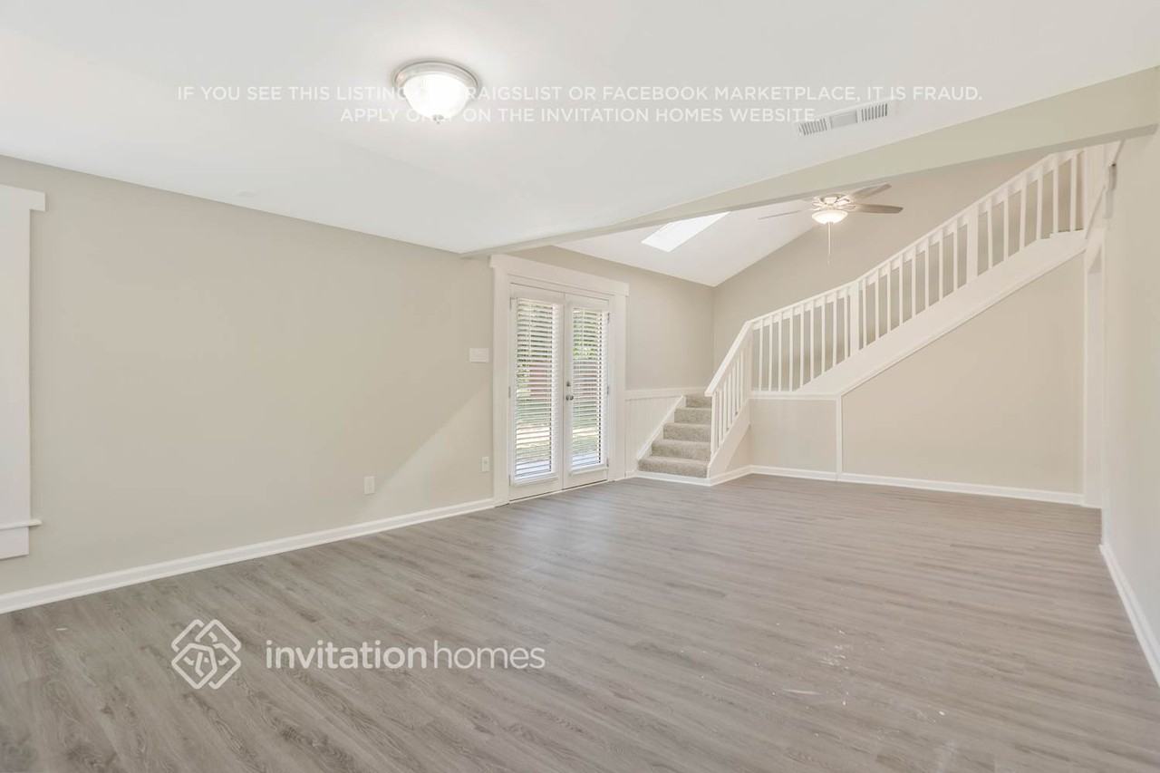 1816 Waldrep Cir Se - Photo 6 of 21