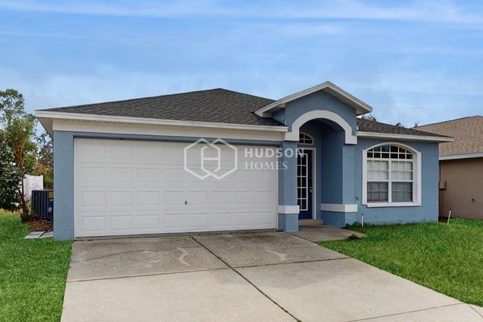 7931 Fashion Loop - Photo 2 of 25