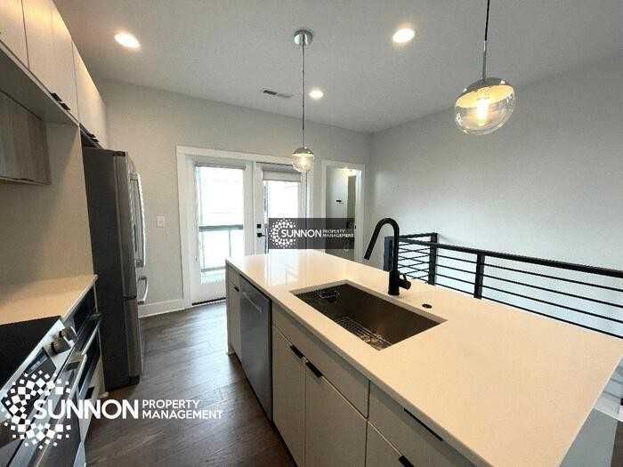 1239 Minter Pl - Photo 2 of 19