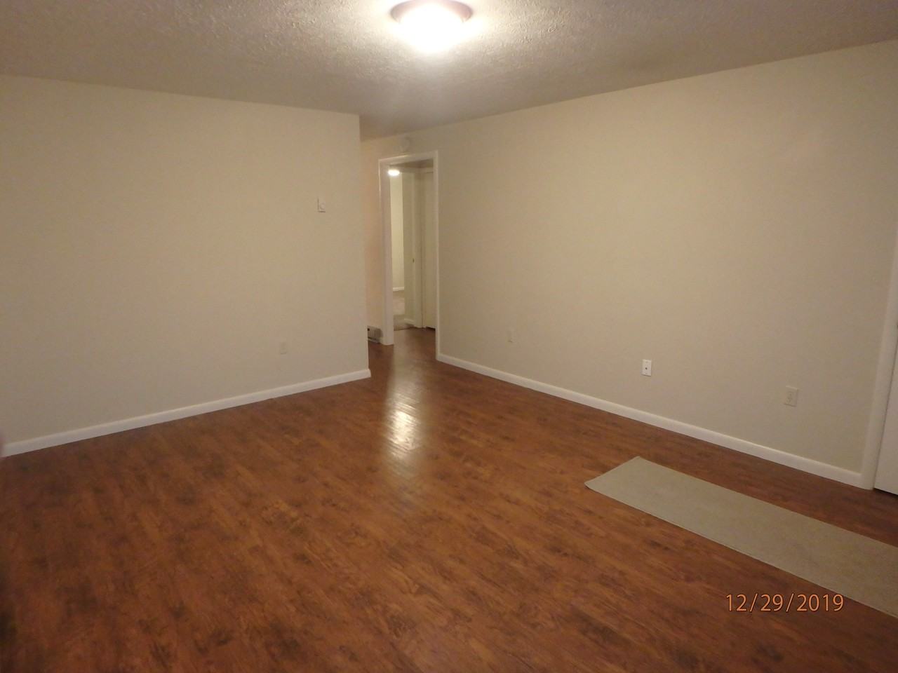 53 Gloria Ave #53 - Photo 4 of 11