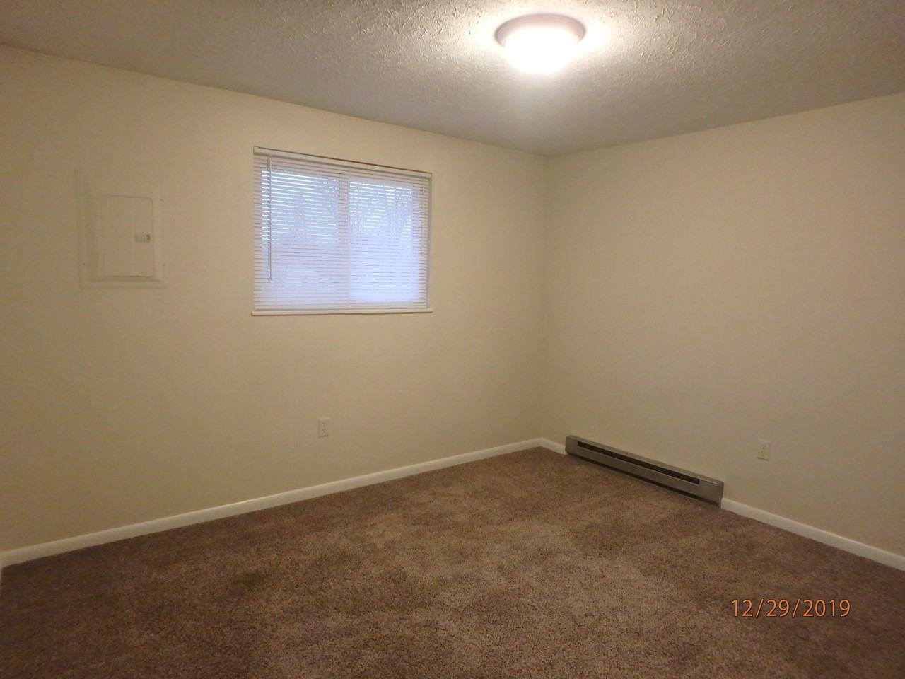 53 Gloria Ave #53 - Photo 7 of 11