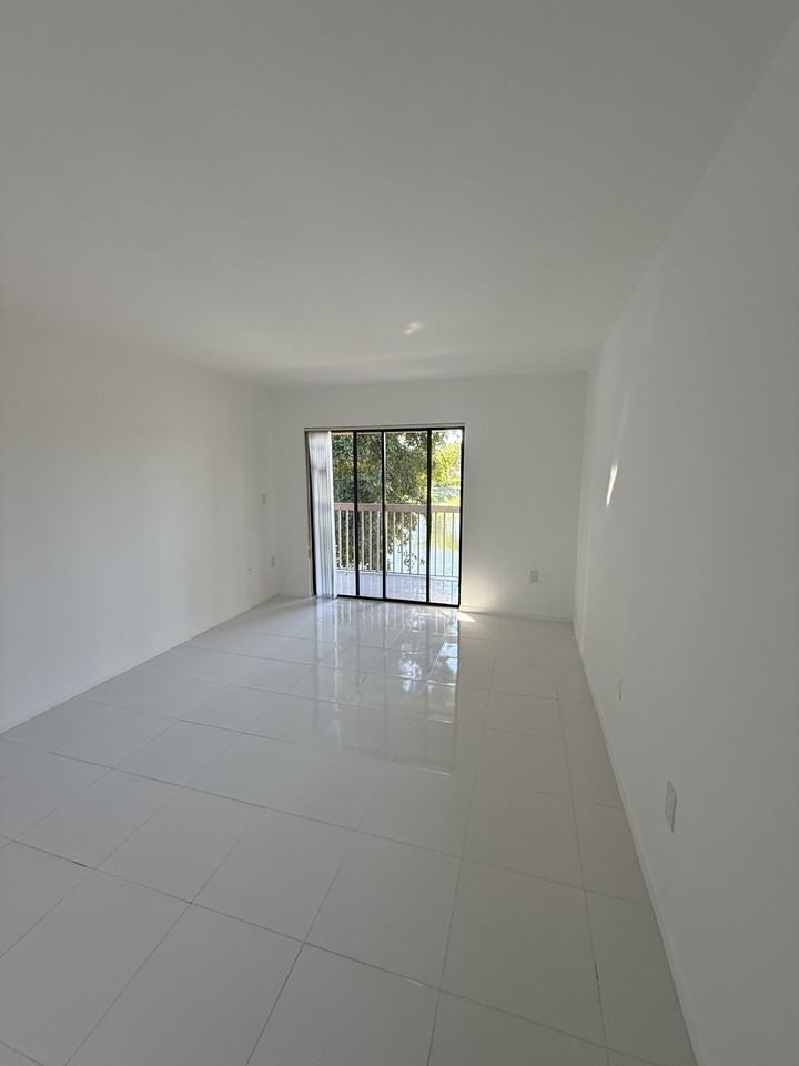 5200 Nw 31st Ave #E94 - Photo 6 of 16