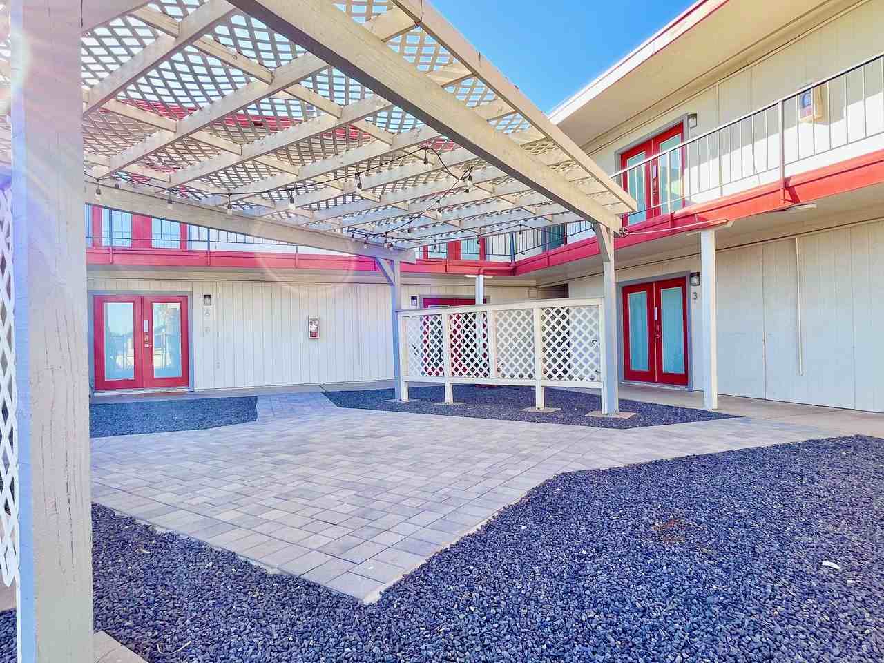 402 N 10th St #12 - Photo 2 of 17