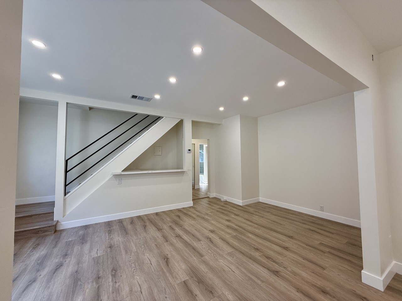 346 W California Ave #A - Photo 7 of 50