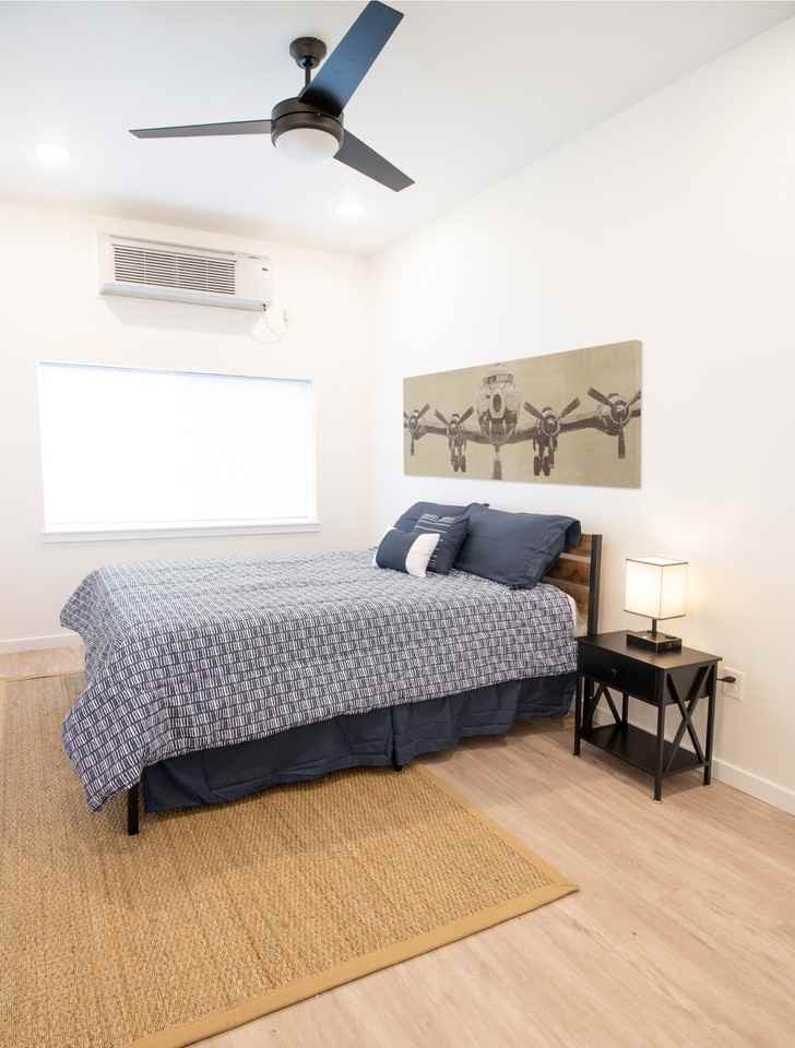 1310 E Saint Louis St #1 - Photo 3 of 10