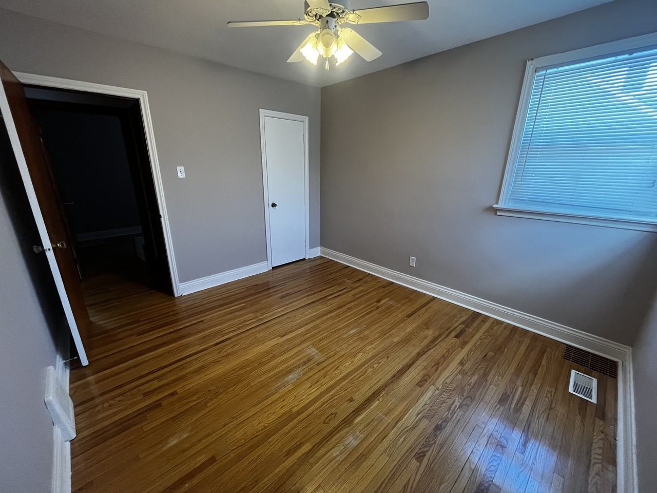 253 Lillian St #1 - Photo 7 of 15