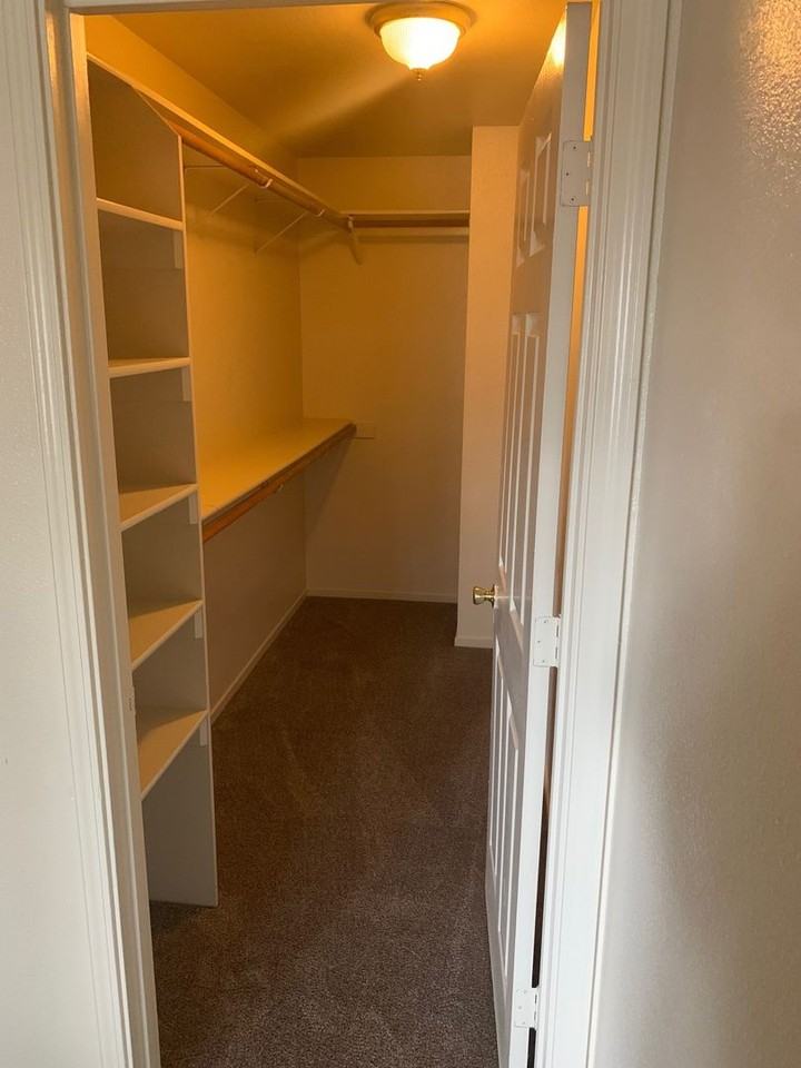 0716 - 1265 N Cedar St - Photo 6 of 6