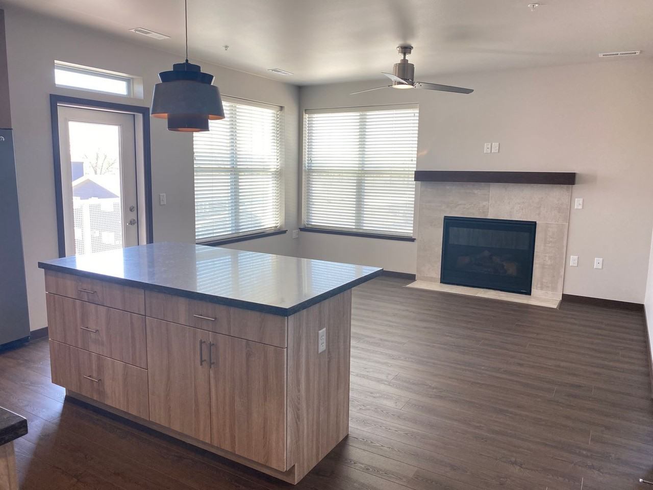 RS Tower - Photo 2 of 38