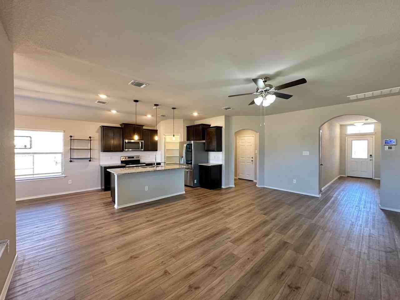 2422 Freddie L. Nichols Sr. Dr - Photo 7 of 43