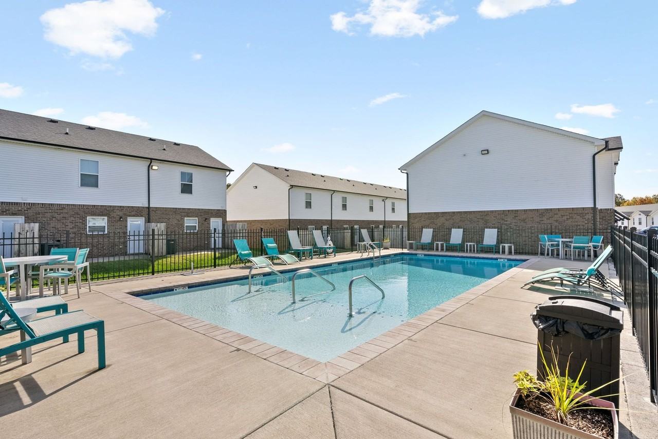 Alto Luxury Townhomes - Photo 5 of 37