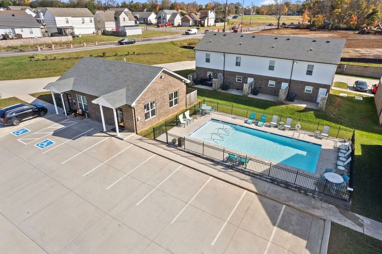 Alto Luxury Townhomes - Photo 7 of 37