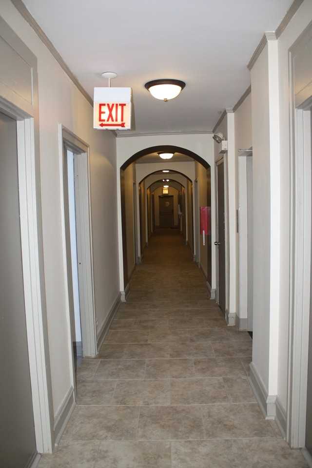 Jeffery Parkway Apartments - Photo 3 of 10