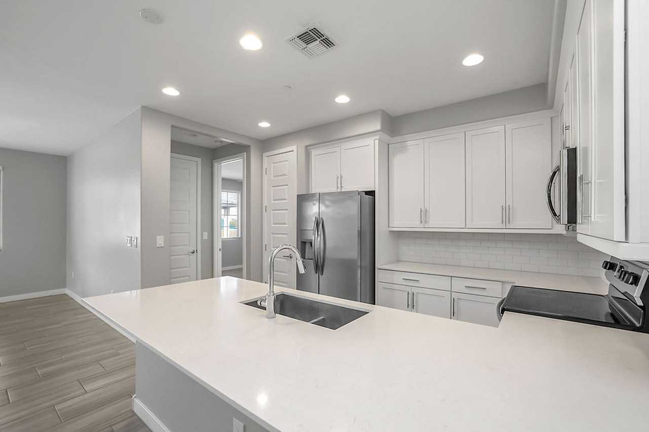 4100 S Pinelake Way - Photo 6 of 31