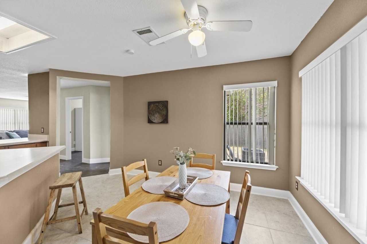 Stunning 7-Bedroom Home with Exceptional Features! - Photo 5 of 20