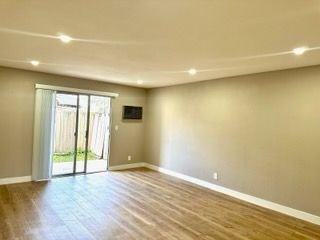 2248 Hillsborough Ct ##D - Photo 2 of 11