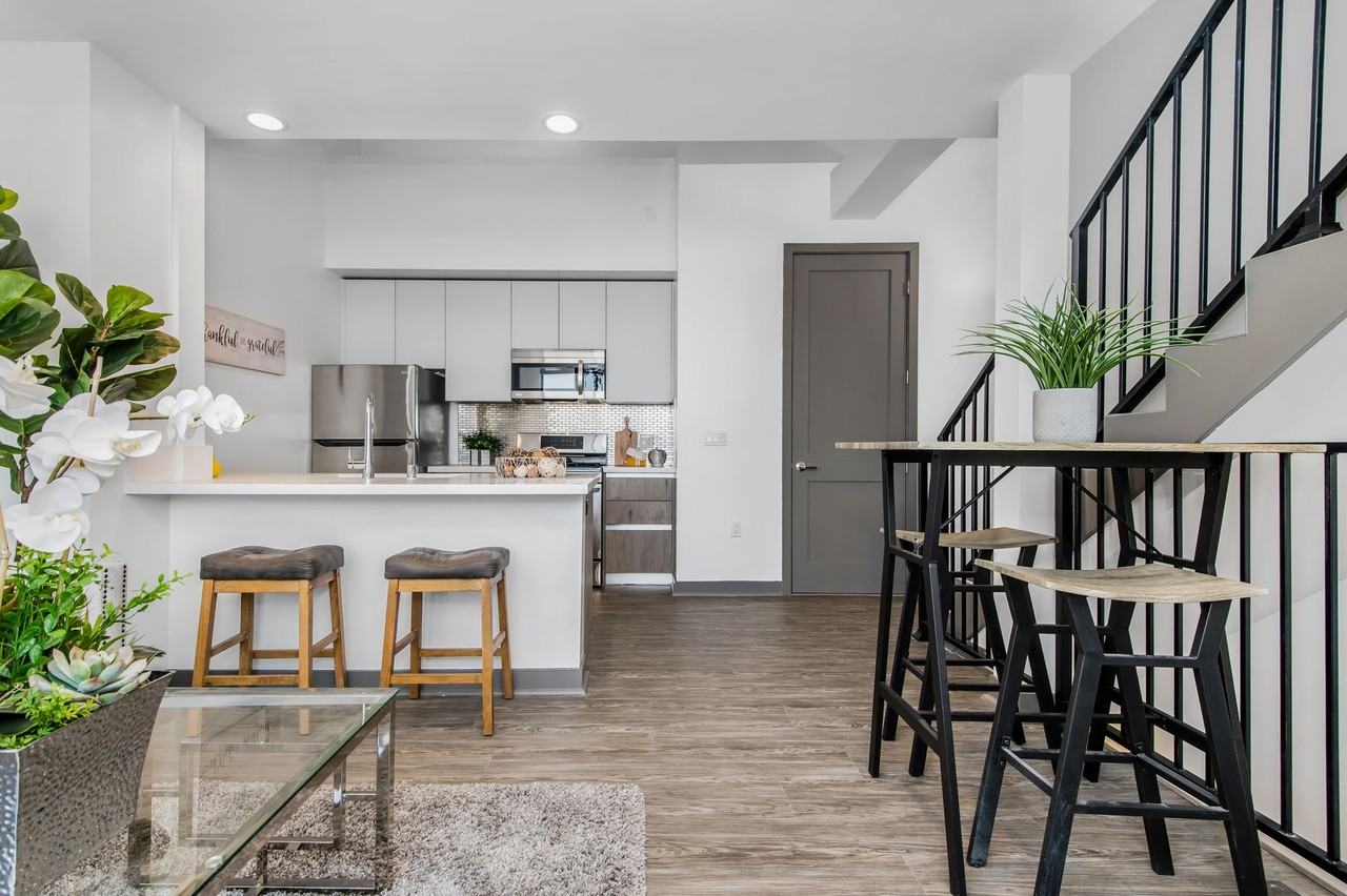 Townhomes and Studios in Culver City w/ Parking & Private Rooftop Deck! - Photo 2 of 17