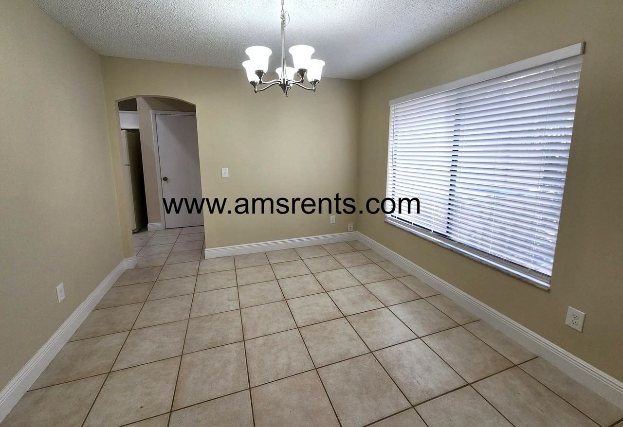 1080 Hali Ridge Ct - Photo 6 of 24