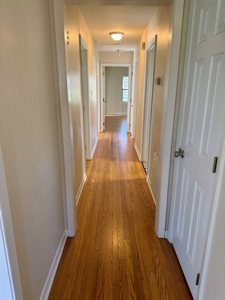 2608 Wayside Dr - Photo 2 of 12