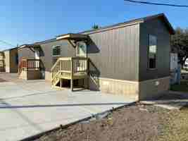 featured image of 1513 W Crockett St