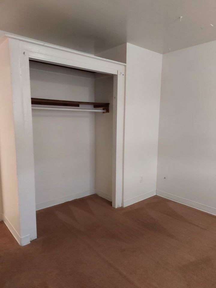 (1614 8th Ave) - Photo 4 of 39