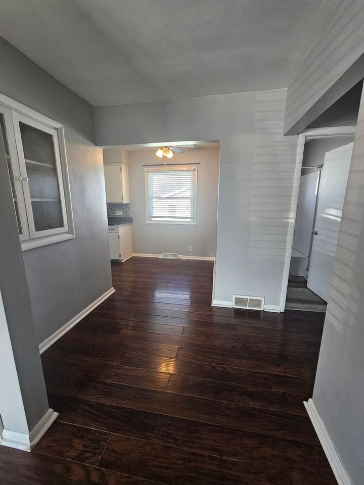 1626 Northlawn Rd - Photo 3 of 11