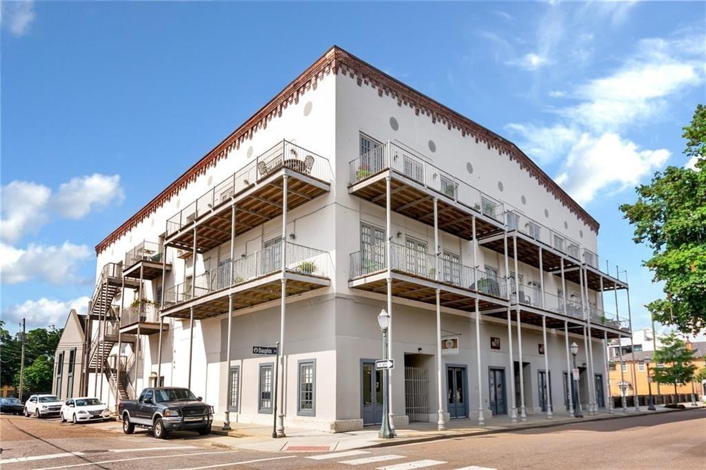 412 Dauphin St