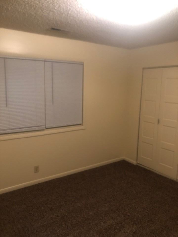 1425 East 15th - Photo 2 of 19