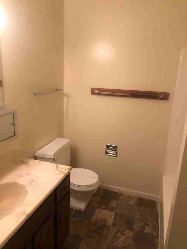 1425 East 15th - Photo 3 of 19