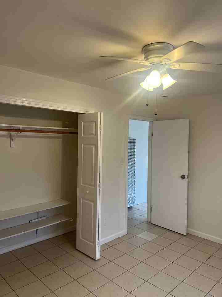 310 Graves Ave - Photo 5 of 10