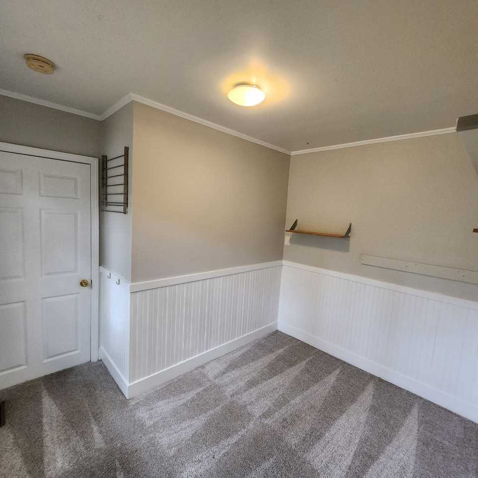 2119 Cresswell Dr - Photo 2 of 23