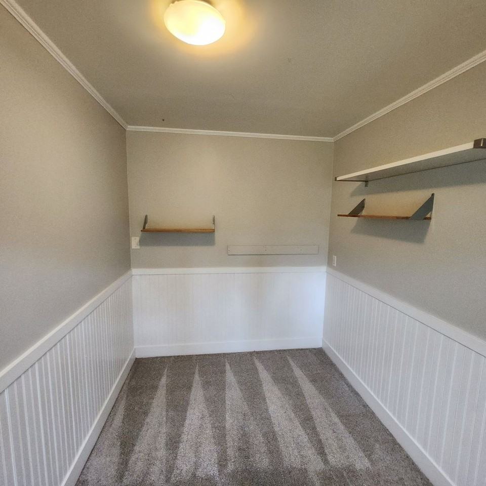 2119 Cresswell Dr - Photo 3 of 23