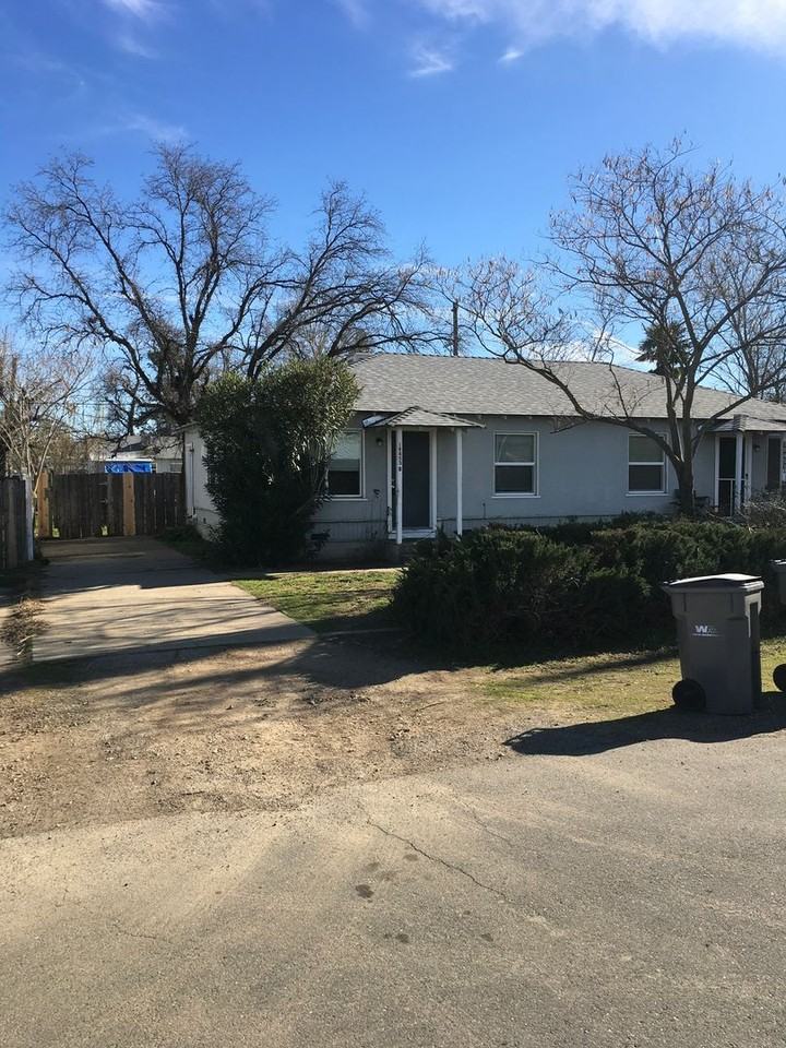 19453 Hill St - Photo 2 of 16