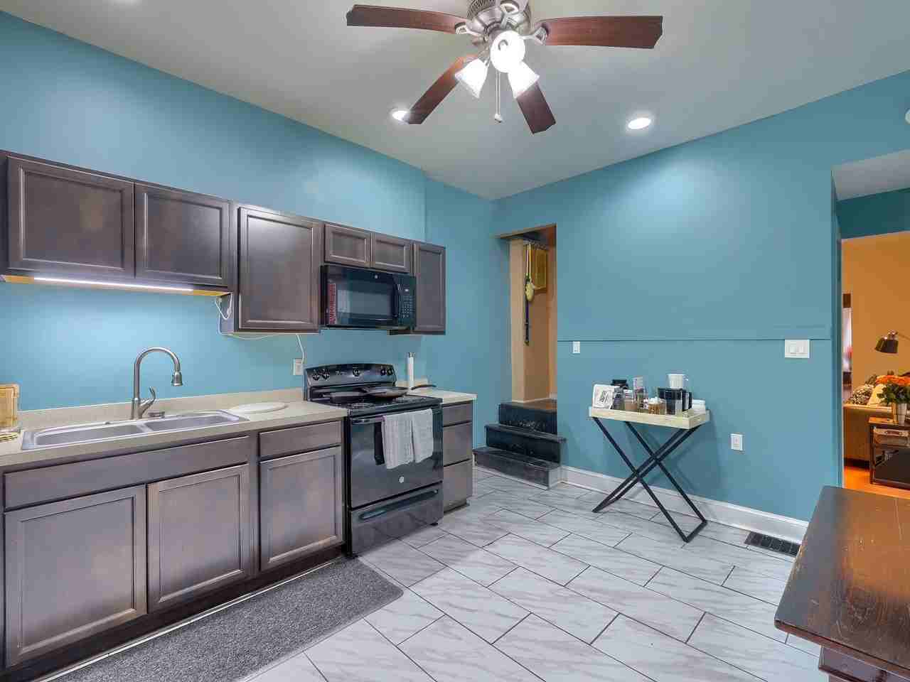 1640 N 3rd St - Photo 4 of 20