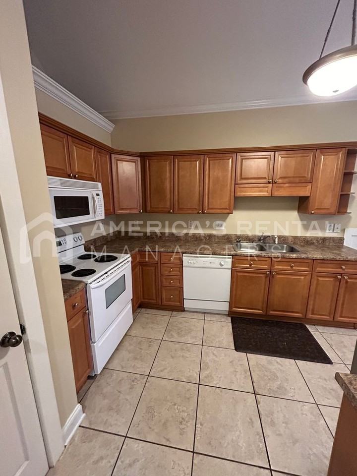 5623 Colony Ln - Photo 5 of 18