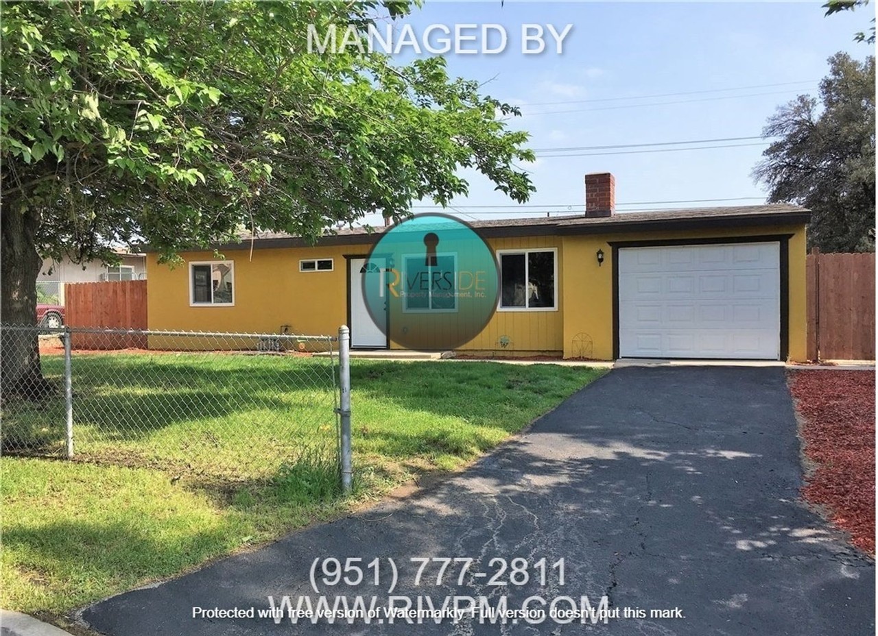 26995 14th St - Photo 2 of 25