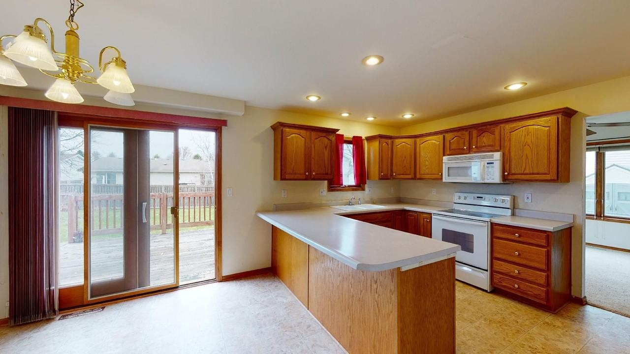5217 Nevada Cir - Photo 5 of 26