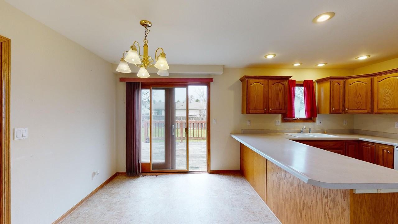 5217 Nevada Cir - Photo 6 of 26