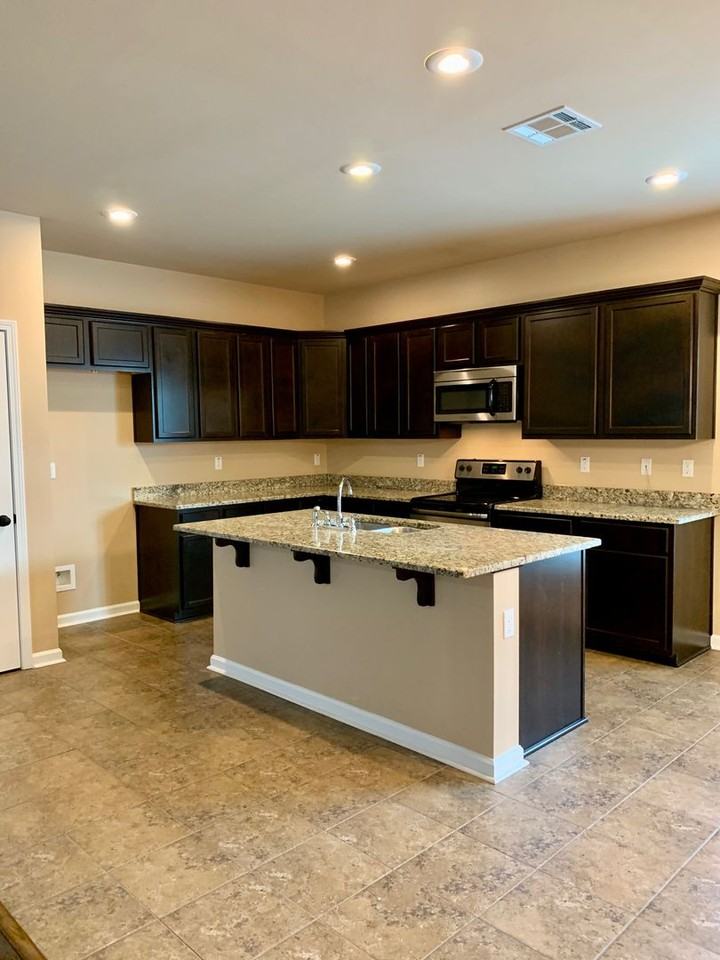 8624 Abertay Ave - Photo 4 of 13