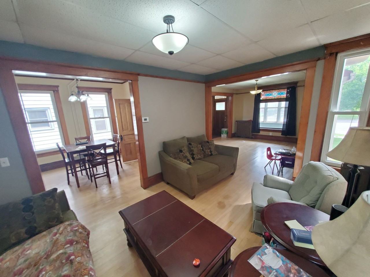 1209 Hammond Ave - Photo 7 of 22