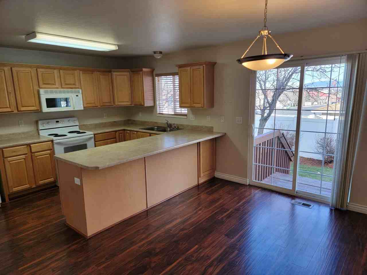 2011 E 7205 S - Photo 5 of 22
