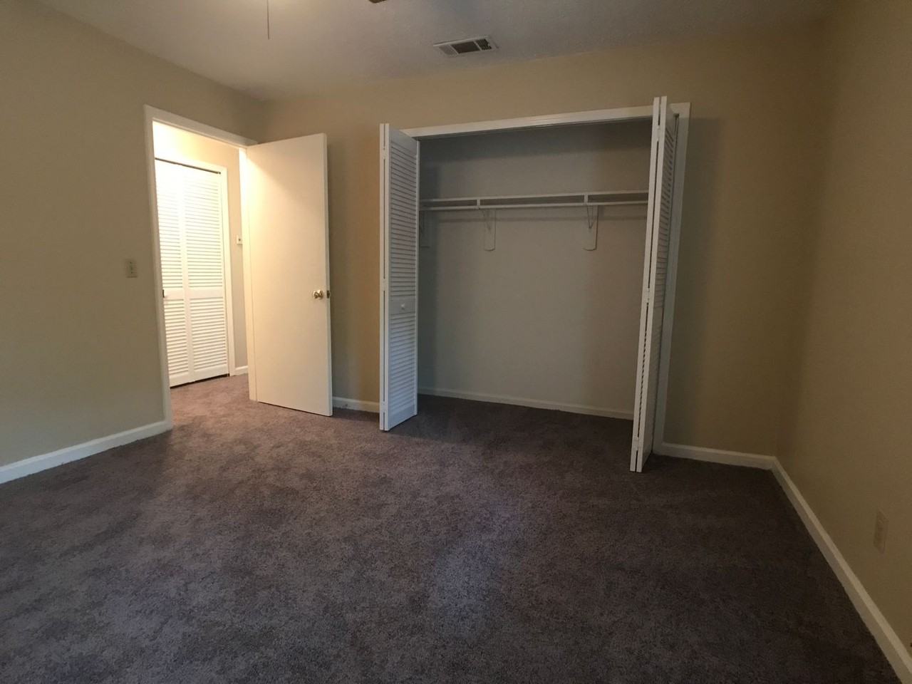 47 Quail Forest Dr - Photo 5 of 13