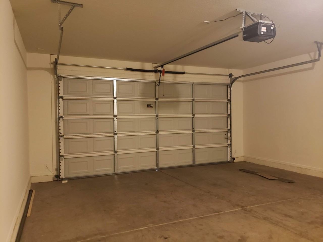 1195 E Canyon Creek Dr - Photo 2 of 32