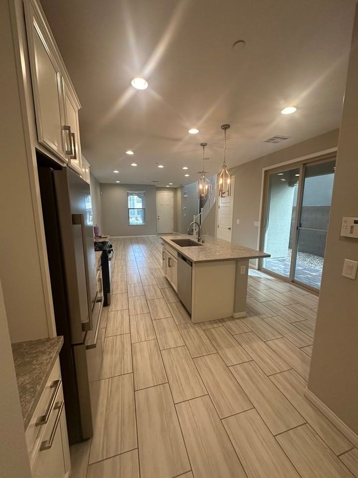 11712 Bearpaw Meadow Ave - Photo 5 of 35