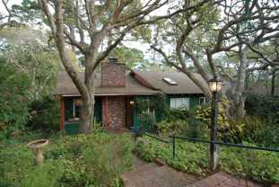 3340 7th Pl - Photo 1 of 1