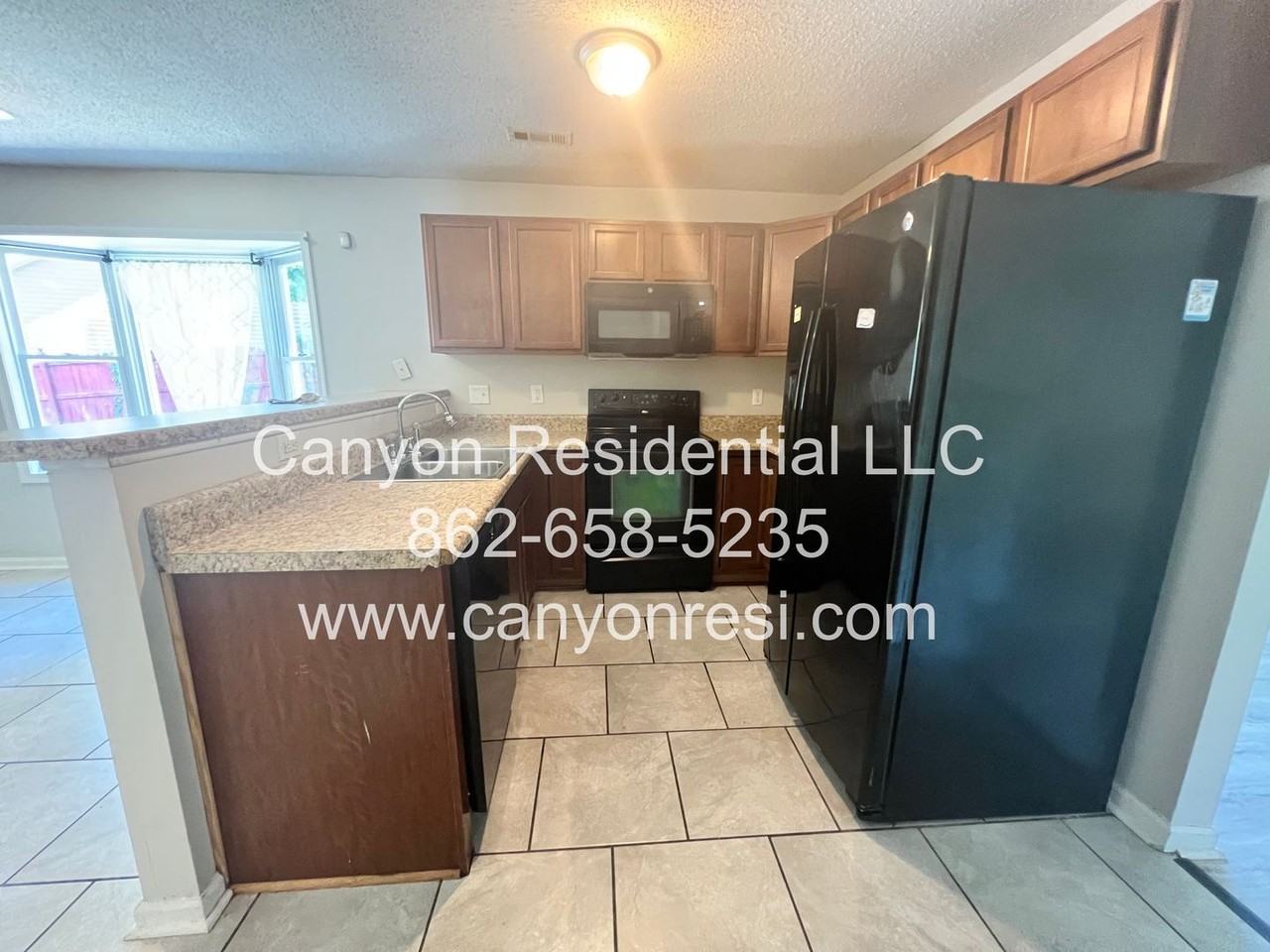 2 Queenanne Ct - Photo 3 of 12