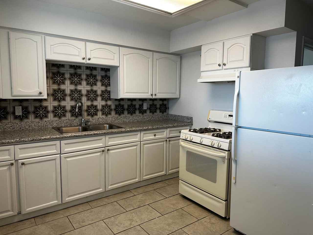 13913 N Palm St #14 - Photo 2 of 14