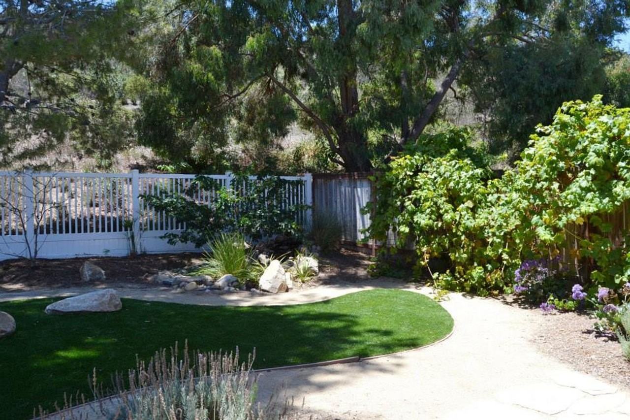 11024 Glencreek Cir - Photo 3 of 22