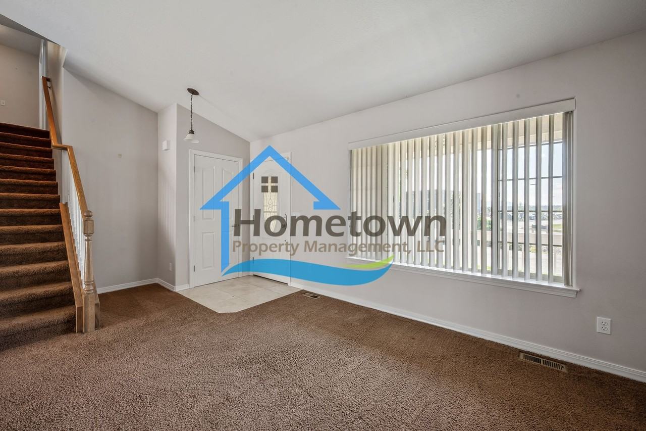 4418 N Crown Ave - Photo 6 of 30