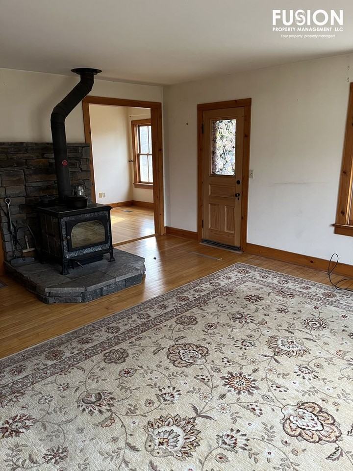 100 Butternut Ln - Photo 3 of 44